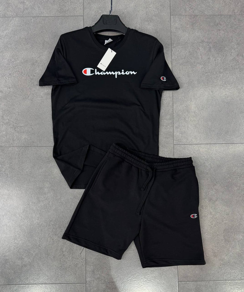 Compleu bărbătesc Champion, tricou și pantaloni scurți în culoare neagră