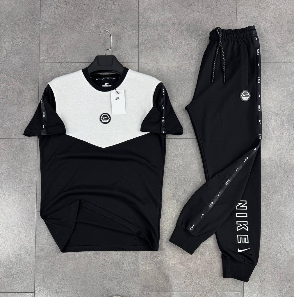 Moški komplet Nike, majica in dolge hlače v črno-beli barvi