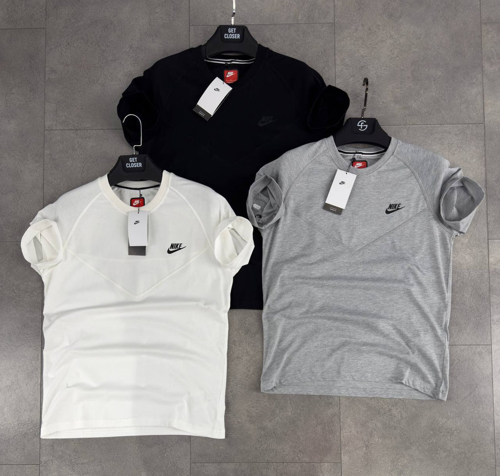 Tricou bărbați Nike, ecru.