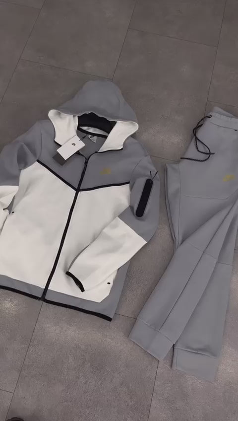 Trening Nike Tech Fleece pentru bărbați, alb și gri deschis. Calitate premium