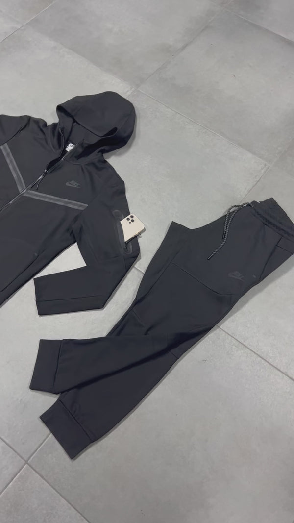 Trening Nike Tech Fleece pentru bărbați, negru. Calitate premium
