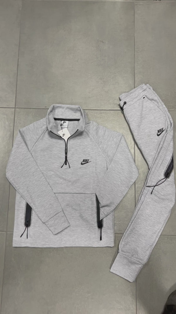 Trening Nike Tech Fleece pentru femei, gri clasic. Calitate premium