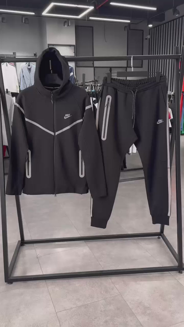 Trening Nike Tech Fleece pentru bărbați, reflectorizant, negru. Calitate premium